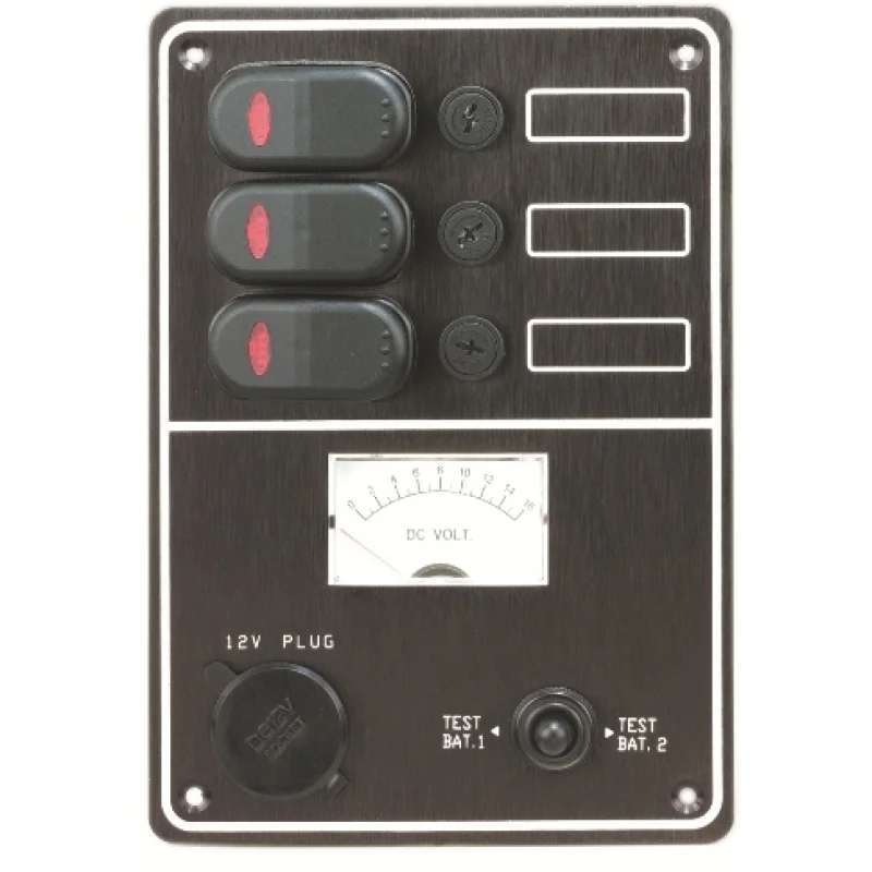 Üçlü sigorta paneli, çakmak soketli ve voltmetreli.