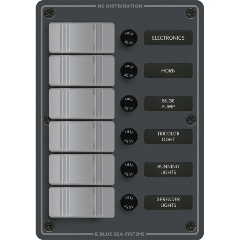 Blue Sea Systems Su geçirmez sigorta paneli. Flybridge ve açık kokpitler için dizayn edilmiştir.