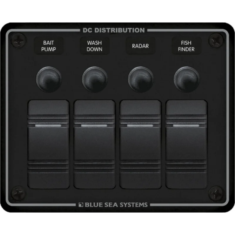 Su geçirmez sigorta paneli. 108x133 mm.