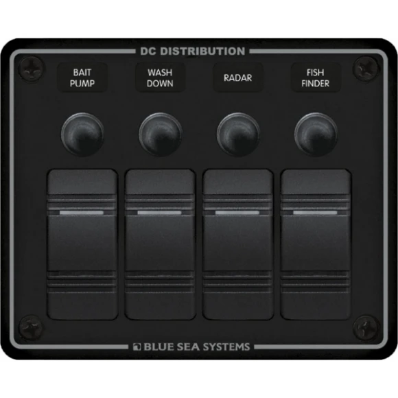 Su geçirmez sigorta paneli. 108x133 mm.