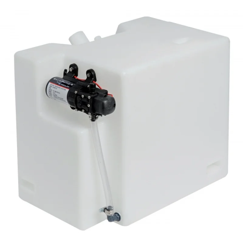 Tatlı su tank sistemi. Polietilen, 32 litre su tankı ve 3 litre/dakika kapasiteli otomatik, 12V hidrofor kombine edilmiştir.