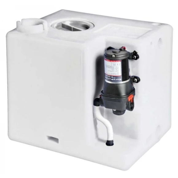 Tatlı su tank sistemi. Polietilen su tankı ve 12.8 litre/dakika kapasiteli otomatik, 12V hidrofor kombine edilmiştir.