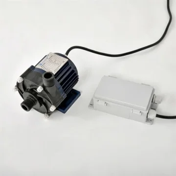 BLUE AIRCO SRL Manyetik Klima Pompası 12V IP68 Maks.20000BTU - 1